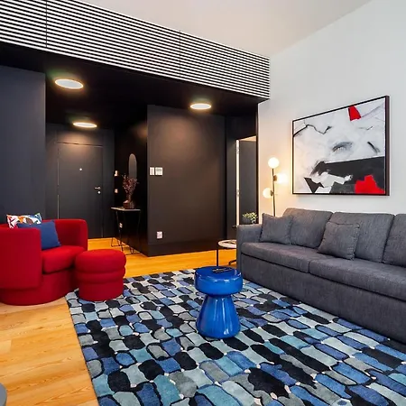 Whome Prime Location Contemporary Luxury W/ Ac & Elevator דירה *